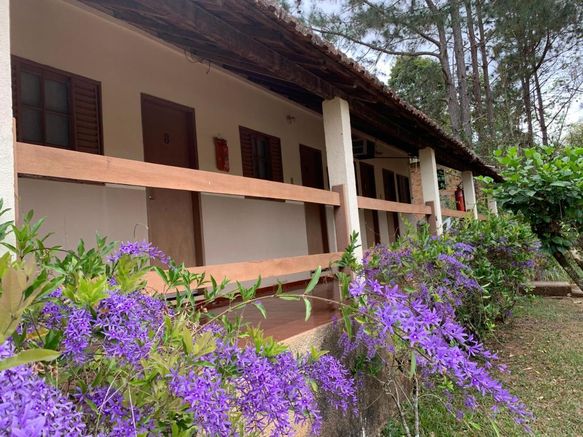 Pousada & Camping Serras Verdes กงแซร์วาตอเรีย ภายนอก รูปภาพ