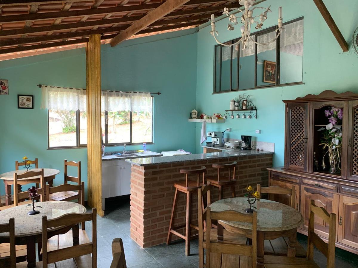 Pousada & Camping Serras Verdes กงแซร์วาตอเรีย ภายนอก รูปภาพ