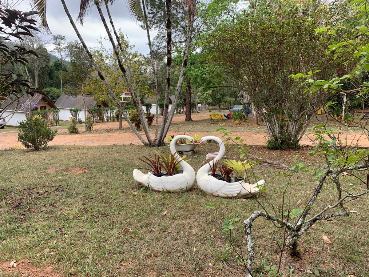 Pousada & Camping Serras Verdes กงแซร์วาตอเรีย ภายนอก รูปภาพ