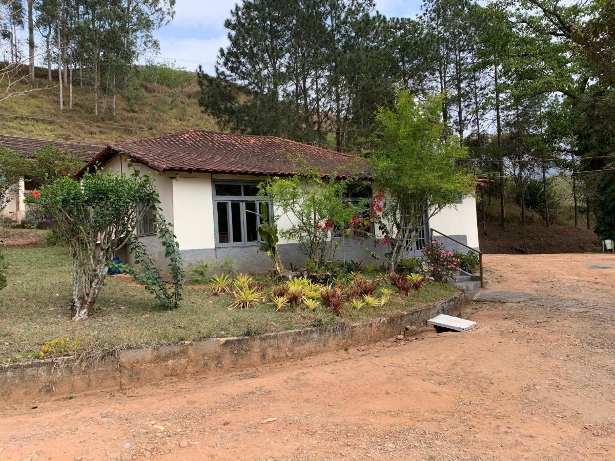 Pousada & Camping Serras Verdes กงแซร์วาตอเรีย ภายนอก รูปภาพ