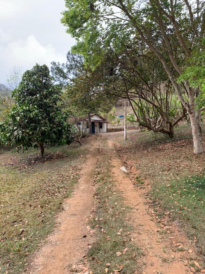 Pousada & Camping Serras Verdes กงแซร์วาตอเรีย ภายนอก รูปภาพ