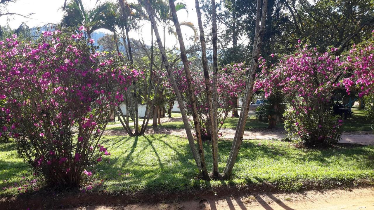 Pousada & Camping Serras Verdes กงแซร์วาตอเรีย ภายนอก รูปภาพ