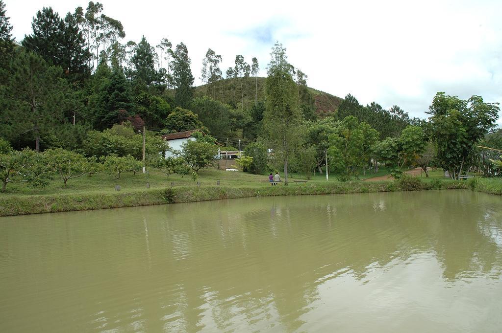 Pousada & Camping Serras Verdes กงแซร์วาตอเรีย ห้อง รูปภาพ