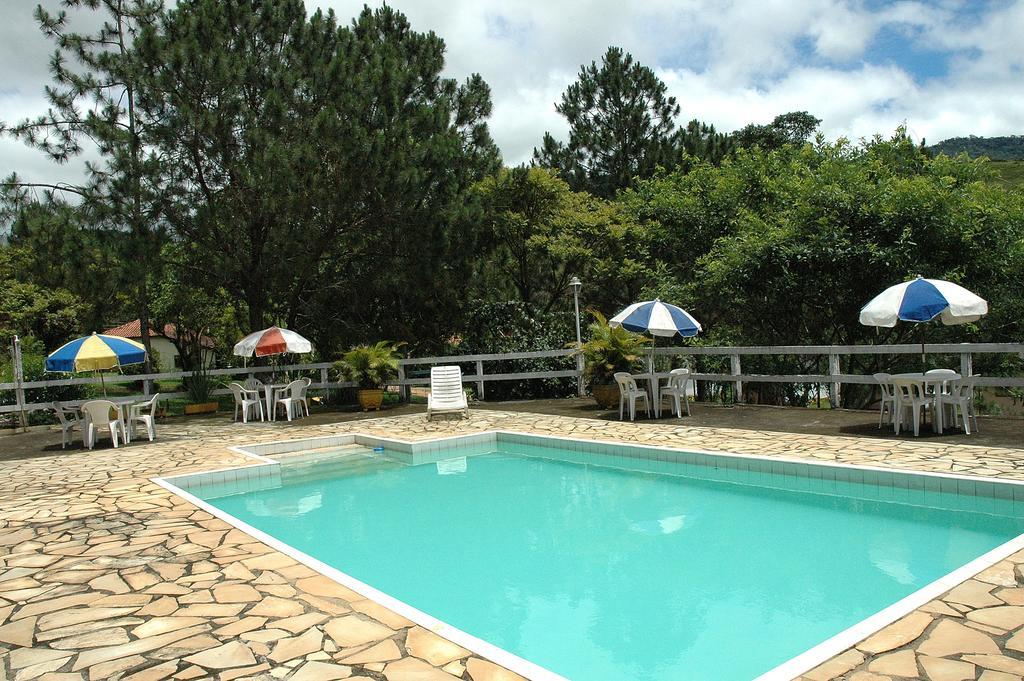 Pousada & Camping Serras Verdes กงแซร์วาตอเรีย ภายนอก รูปภาพ