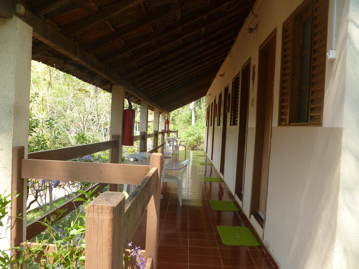 Pousada & Camping Serras Verdes กงแซร์วาตอเรีย ภายนอก รูปภาพ